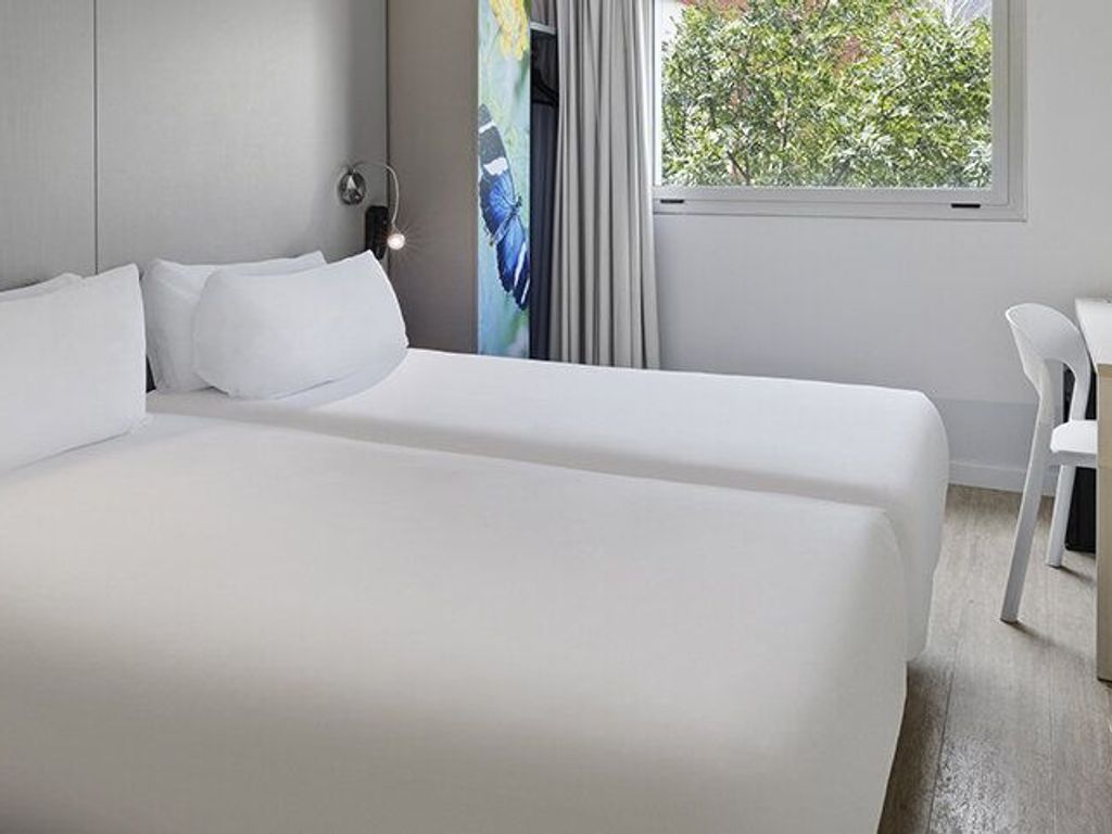 B&B HOTEL Girona 2