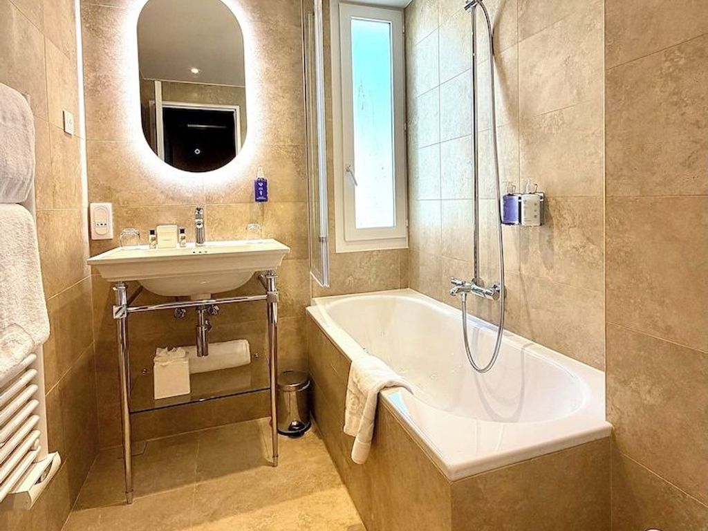 Hôtel Pergolèse Paris Champs Elysées