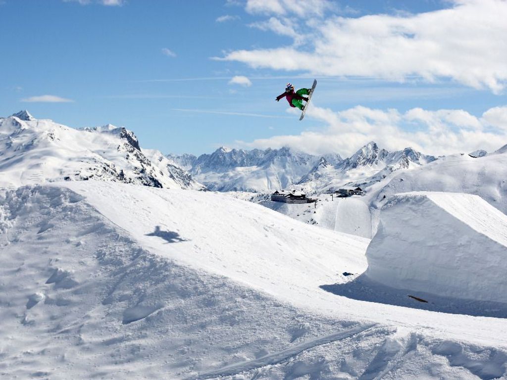 LÖWEN HOTEL MONTAFON