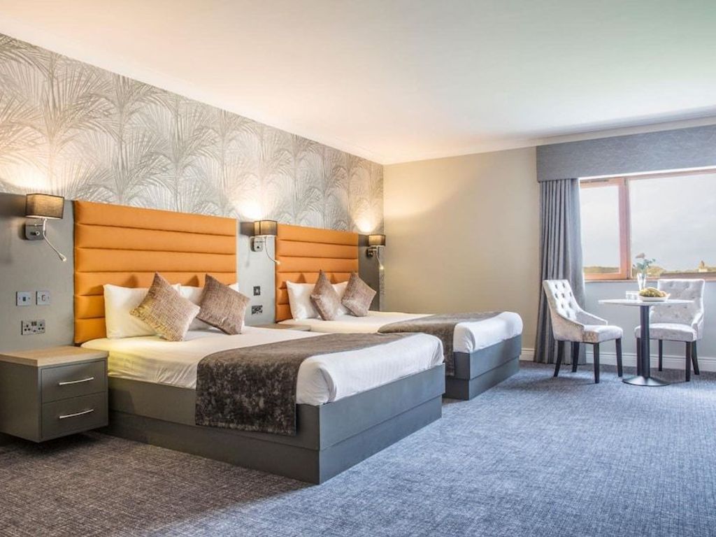 Diamond Coast Hotel