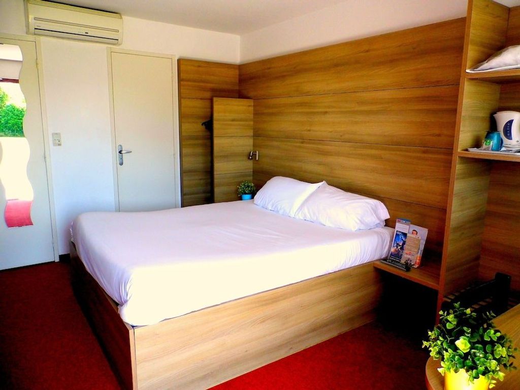 SO'LODGE Hôtel Niort A83