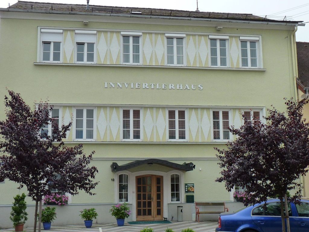 Gasthof Hametner mit Innviertler Haus