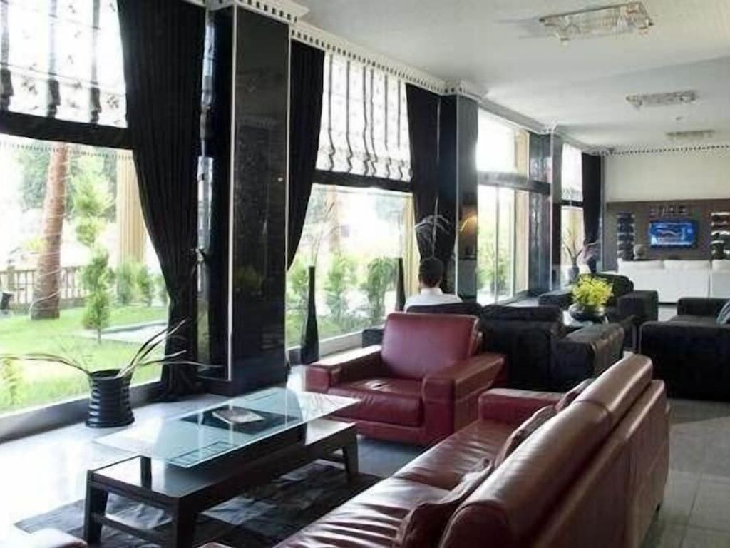 Airport Hotel