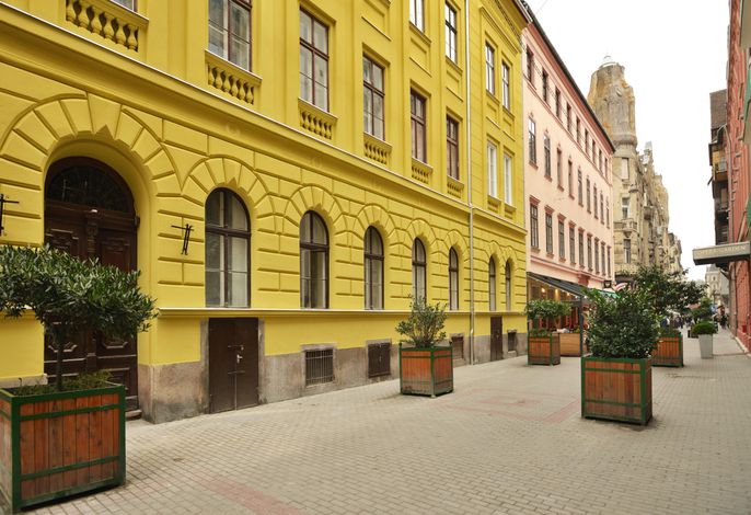 Opera Garden Hotel & Apartments