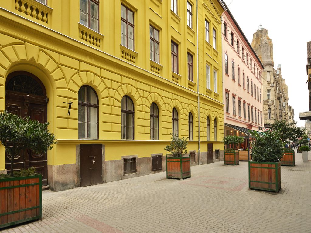 Opera Garden Hotel & Apartments
