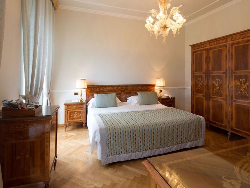 IMPERIALE PALACE HOTEL