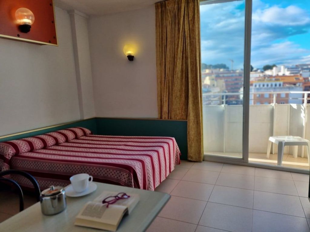 Apartaments Lloret Sun