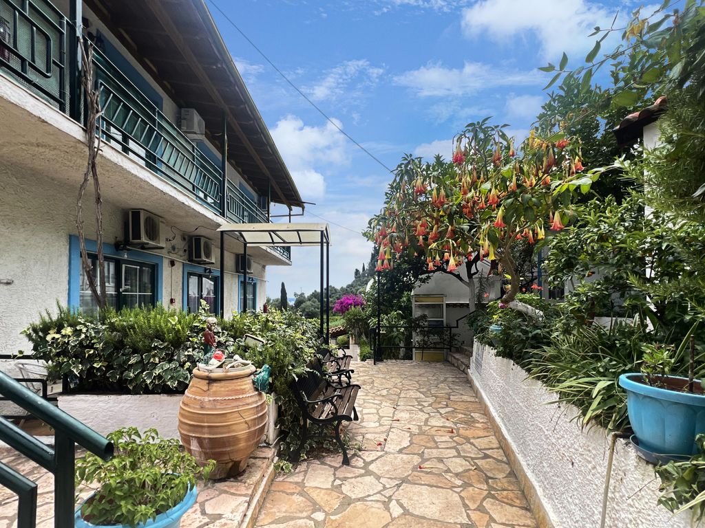 Andromaches Holiday Apartments