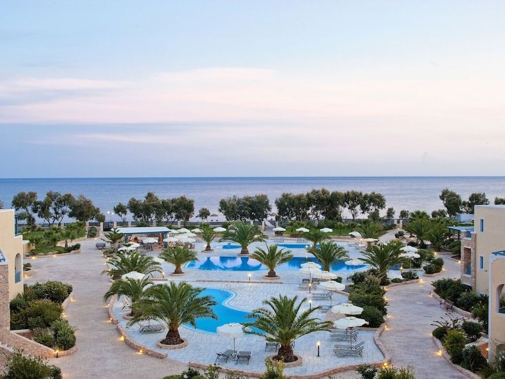 Santo Miramare Resort