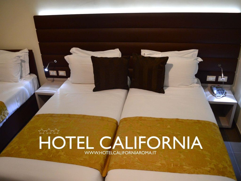 HOTEL CALIFORNIA