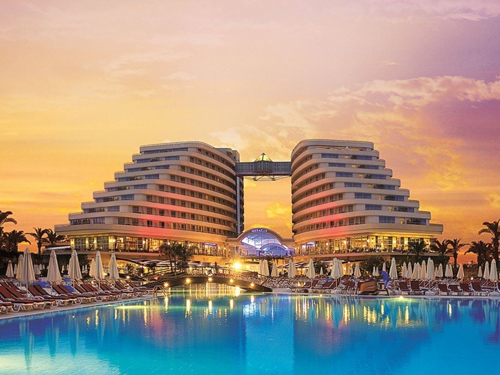 Miracle Resort