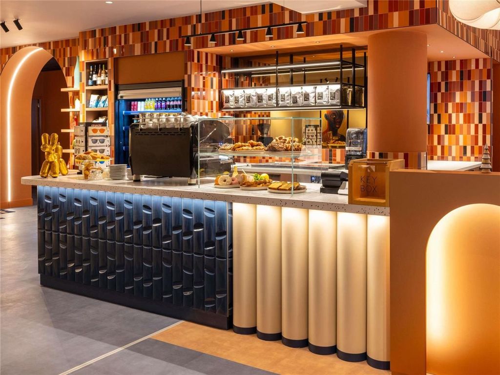 TRIBE Hotel Den Haag Centraal