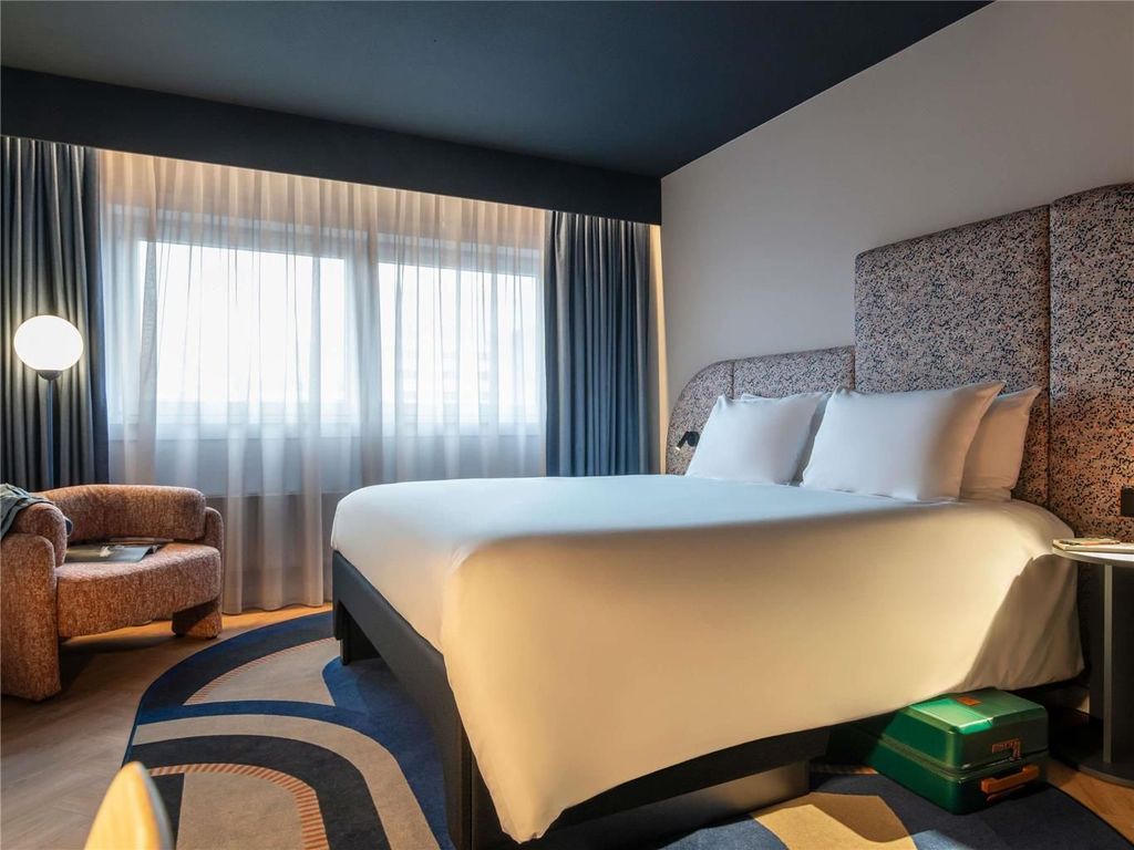 TRIBE Hotel Den Haag Centraal