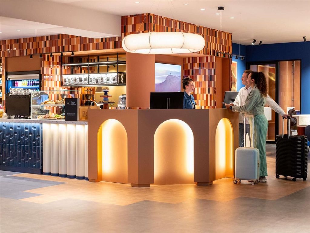 TRIBE Hotel Den Haag Centraal