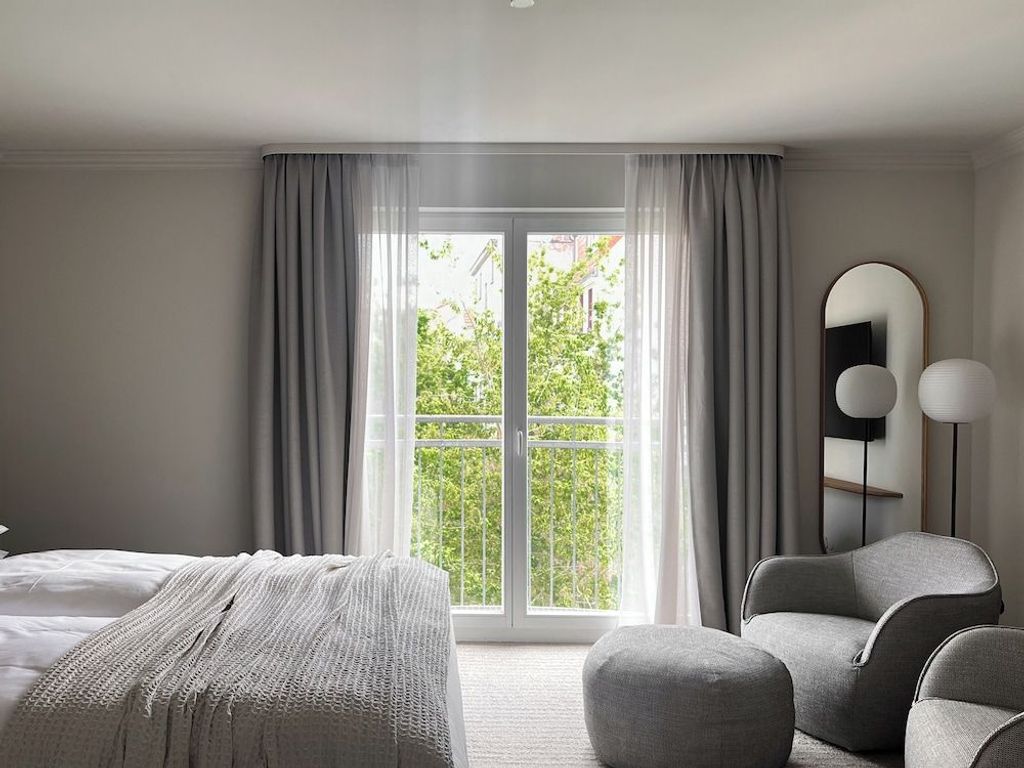 ADELANTE Boutique Hotel