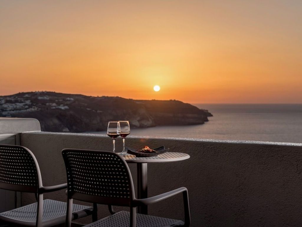 Caldera's Dolphin Suites