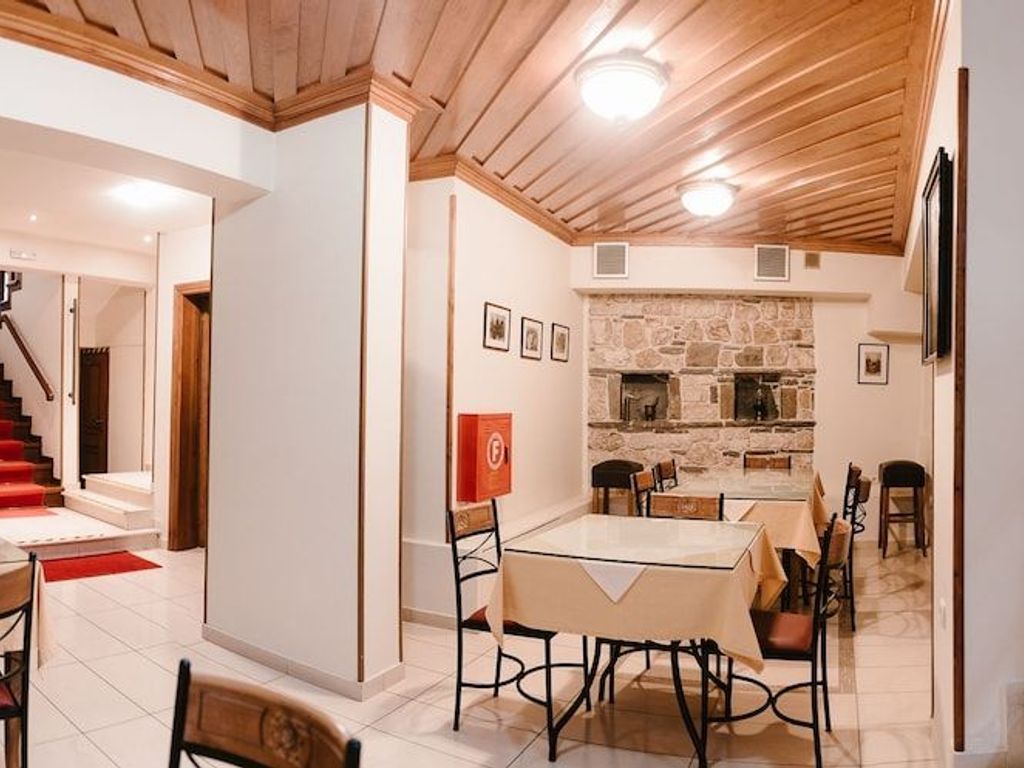 Kentrikon Hotel