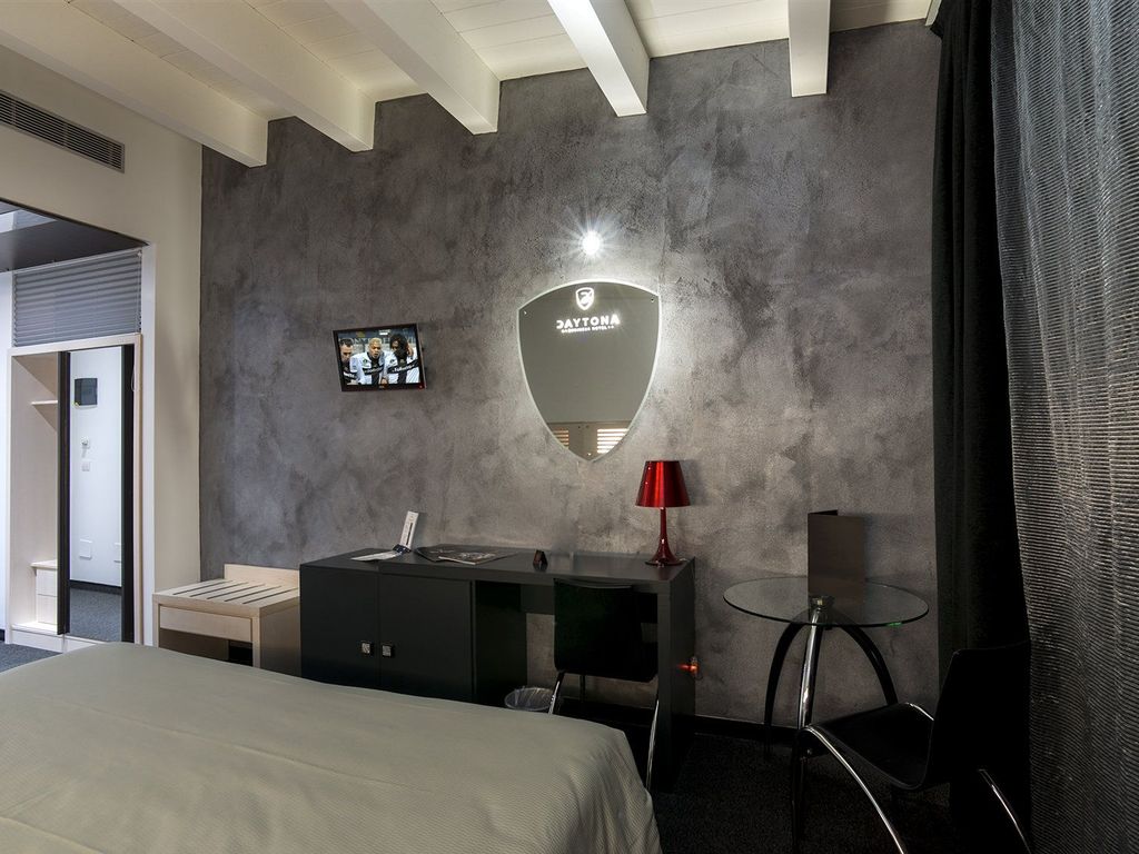 Daytona Business Hotel