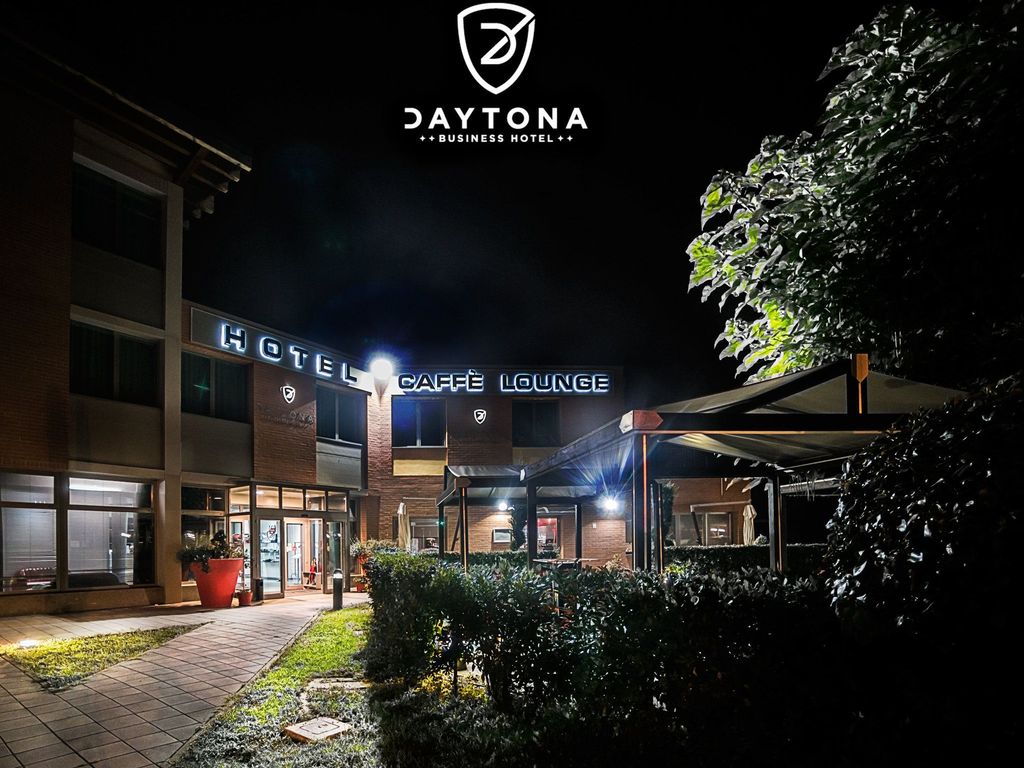 Daytona Business Hotel