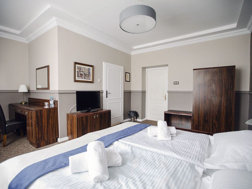 Bristol Residence