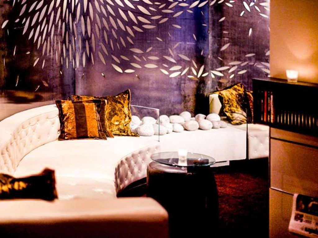 Home Hotel Folketeateret