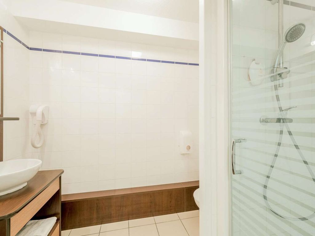 Hotel Comfort Suites Pau Idron