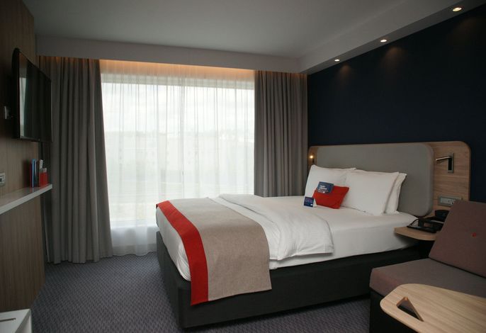 Holiday Inn Express ZÜRICH AIRPORT by IHG