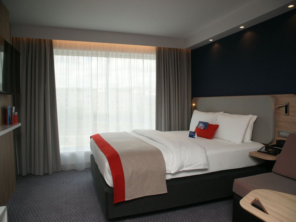 Holiday Inn Express ZÜRICH AIRPORT by IHG