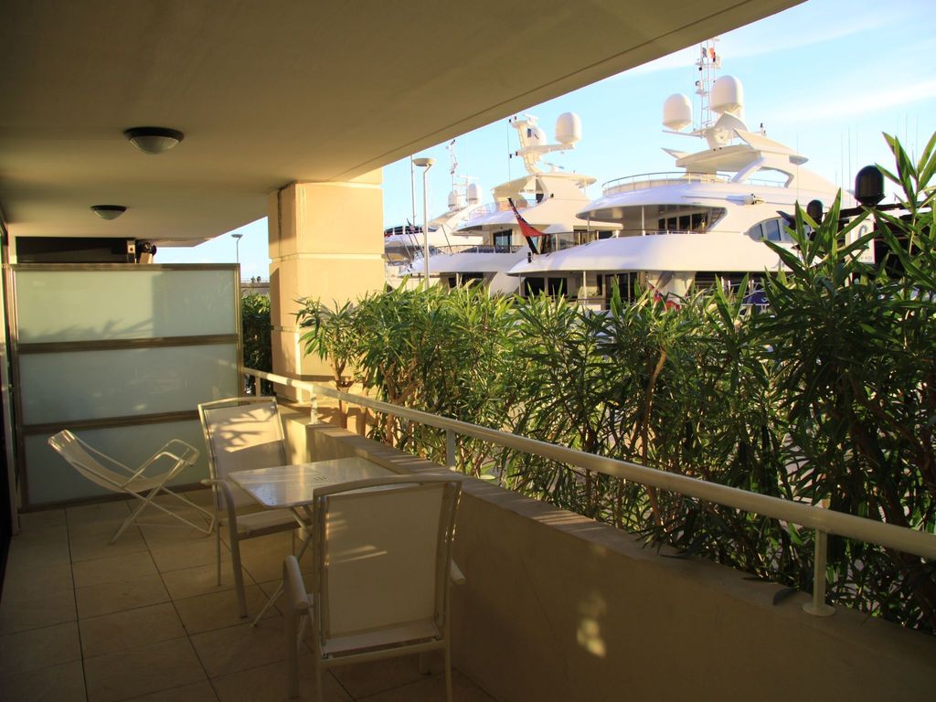 Quai des Princes Residence