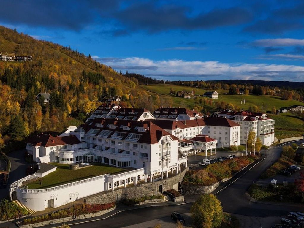 Dr. Holms Hotel