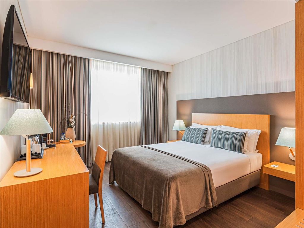 Mercure Lisboa Almada Hotel
