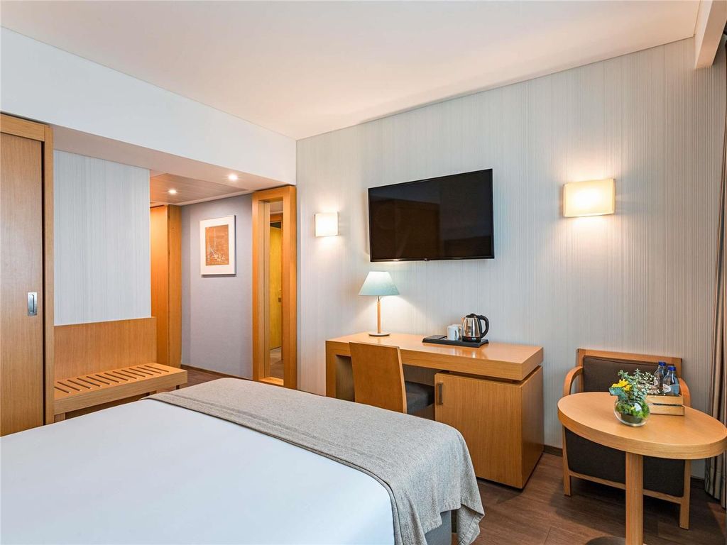 Mercure Lisboa Almada Hotel