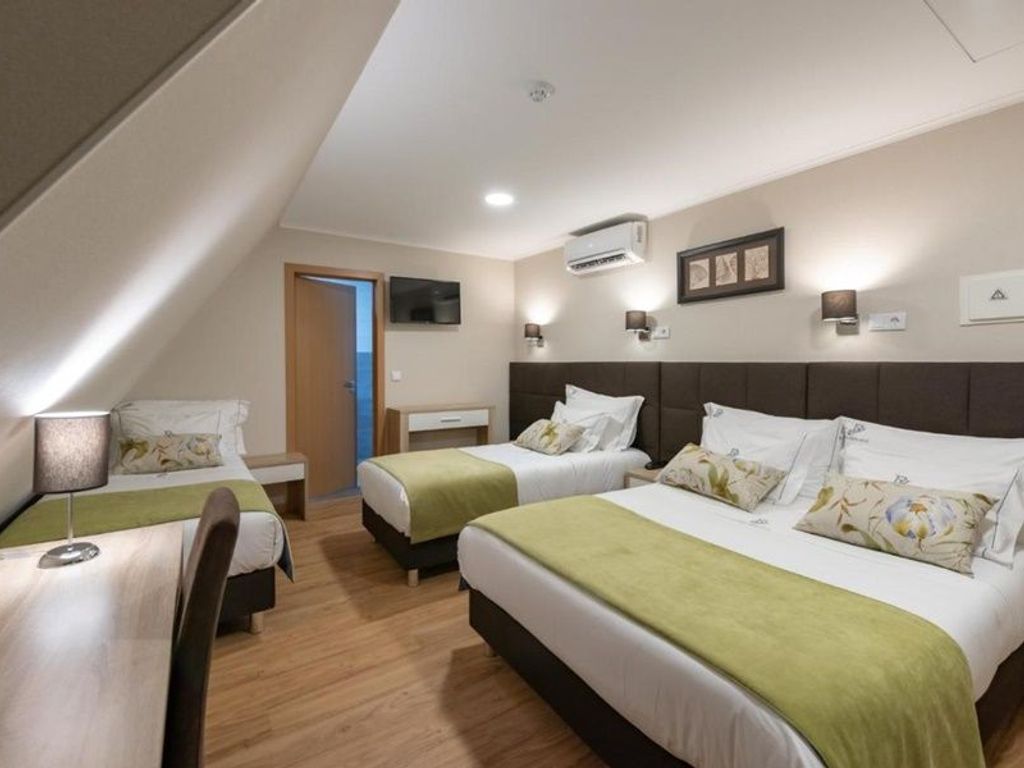 DINYA LISBON HOTEL