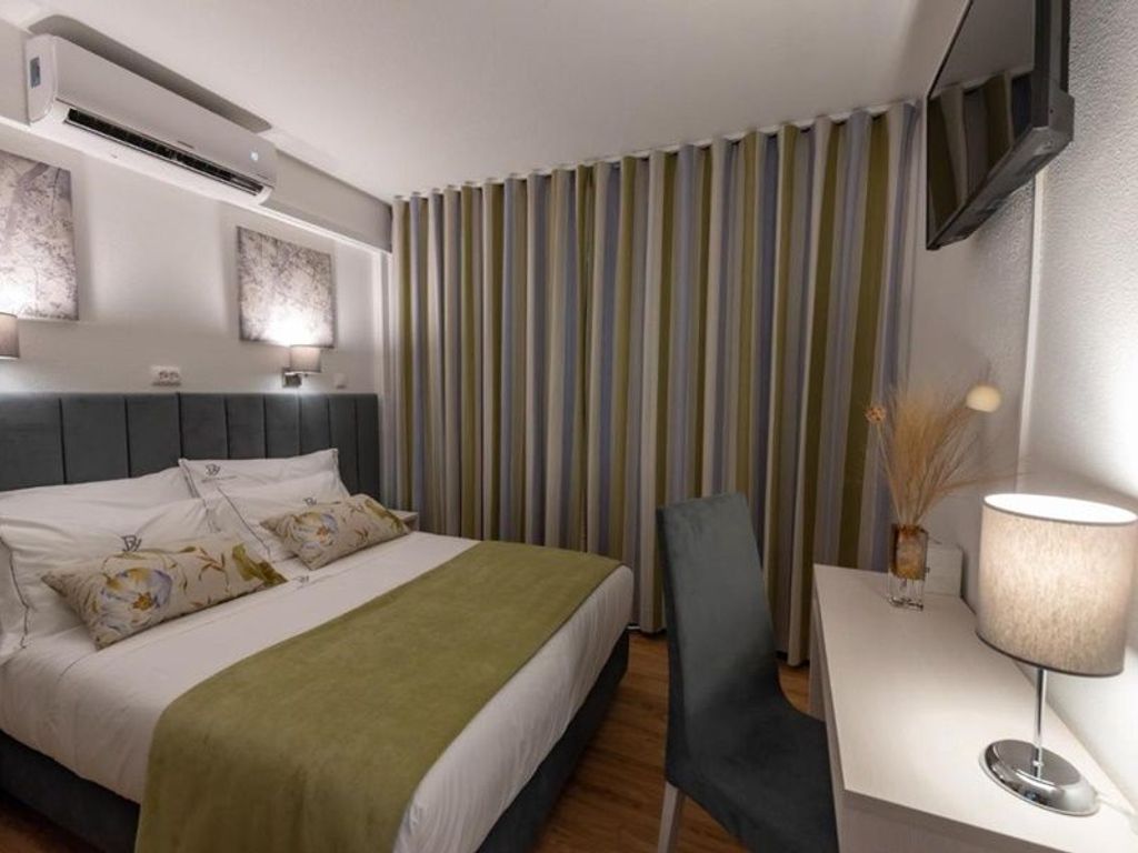 DINYA LISBON HOTEL