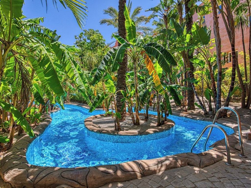 Playacalida Hotel