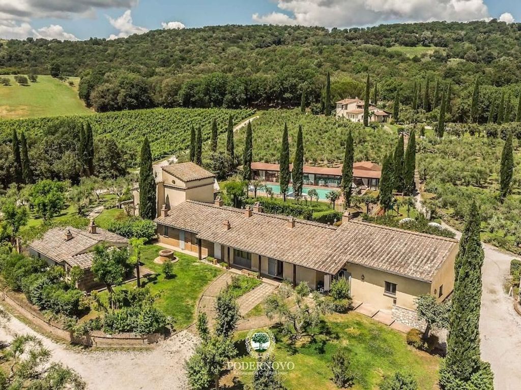 Podernovo Country Houses in Umbria