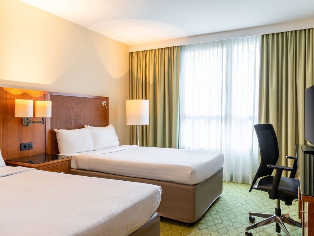 Courtyard by Marriott Paris Saint Denis