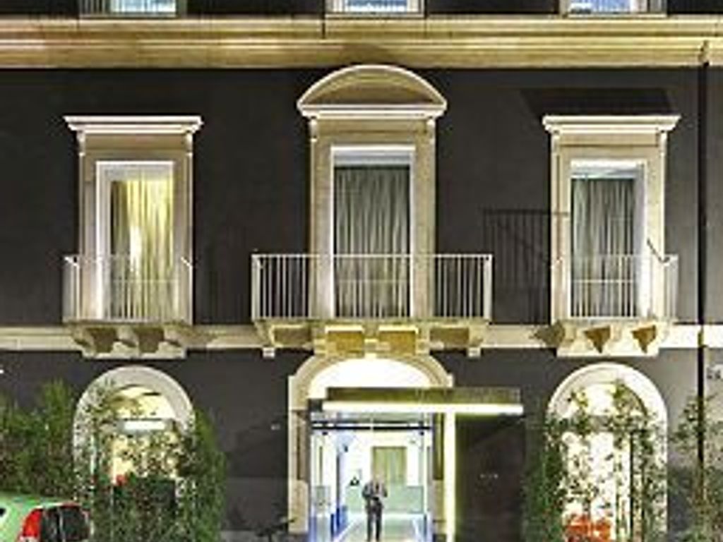 Romano House