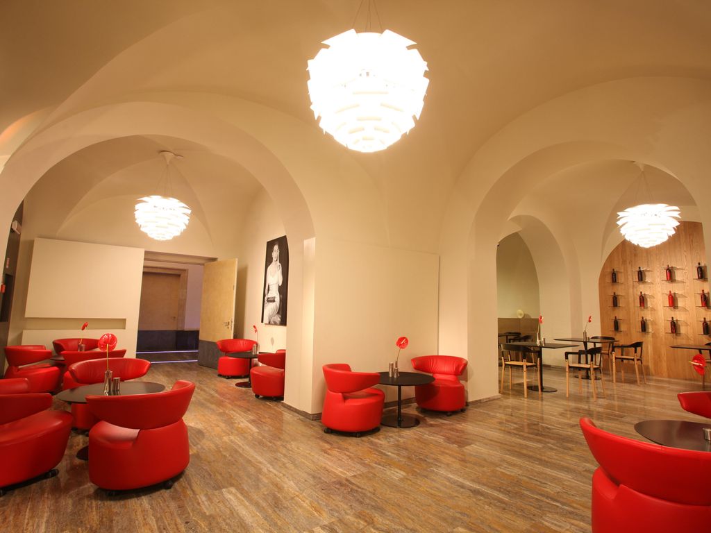 Romano House