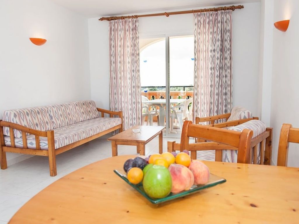 Apartamentos Sol Romántica by DOT Suites