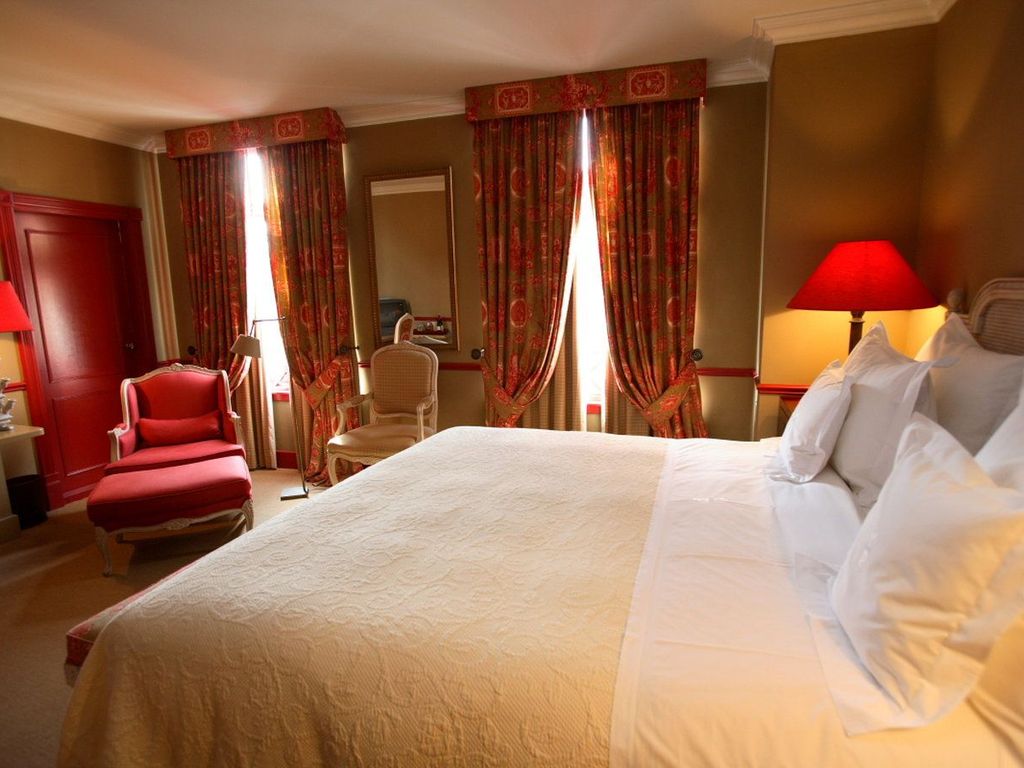 ON HOLD Paleis Hotel