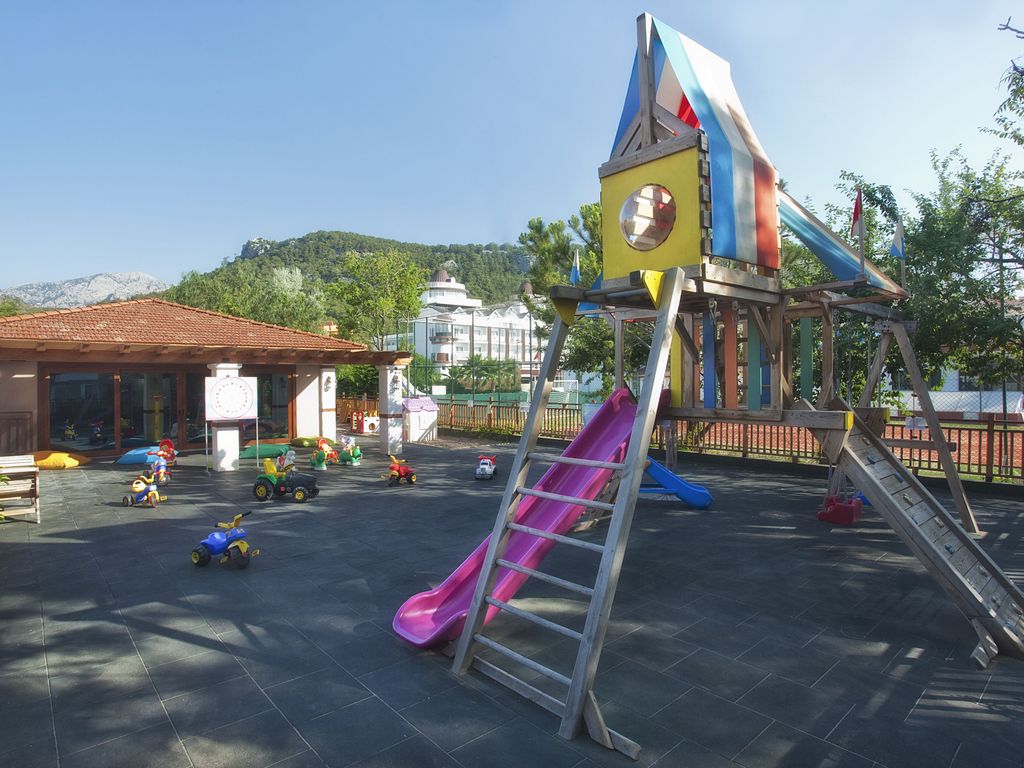 Akka Alinda Hotel