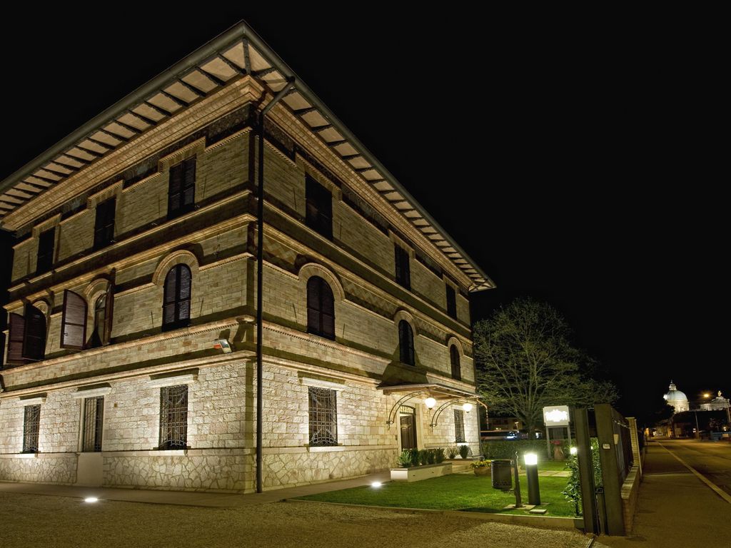 Villa Raffaello