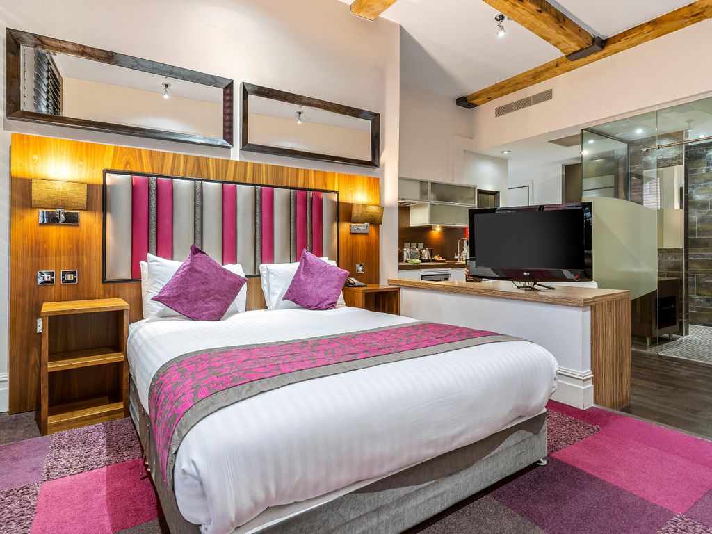 Roomzzz Manchester