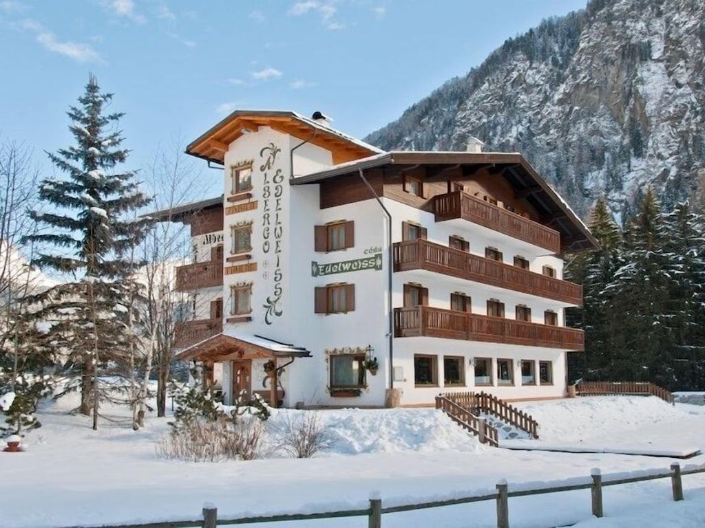 Hotel Cesa Edelweiss