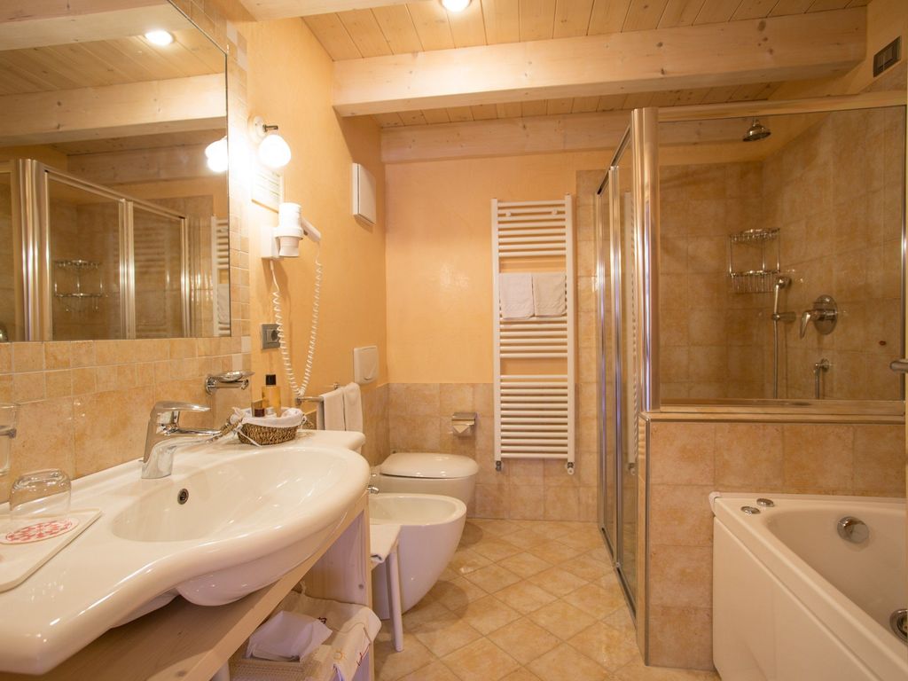 Castelir Suite Hotel