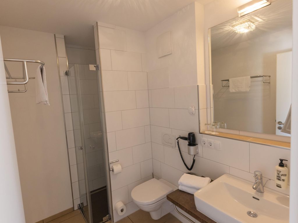 Boardinghouse HOME - adults only