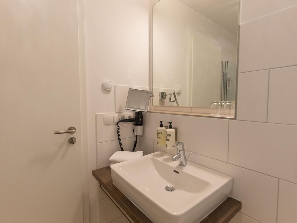 Boardinghouse HOME - adults only