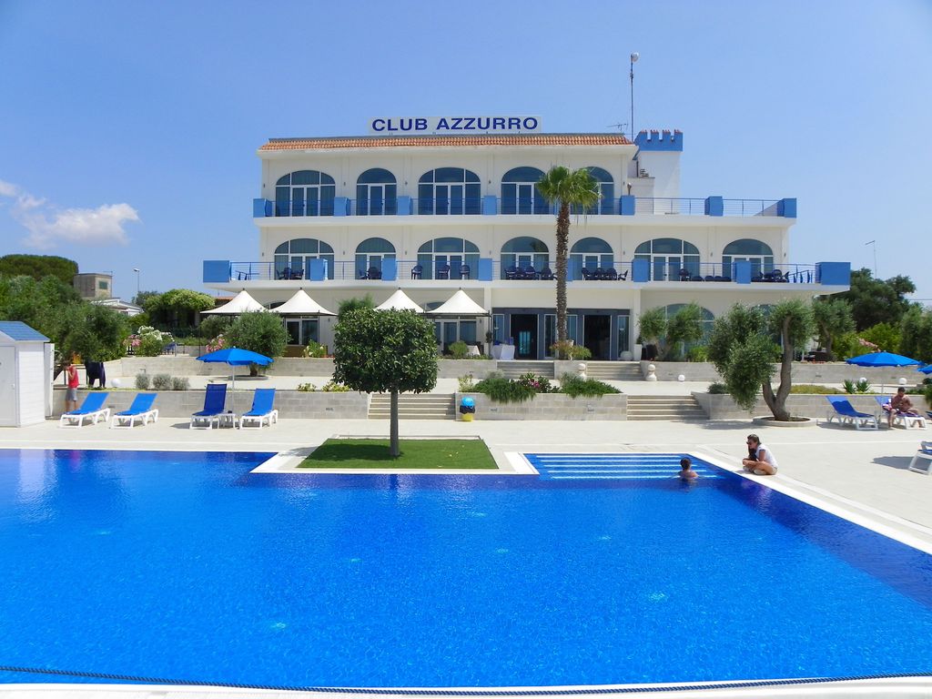 Club Azzurro Hotel & Resort