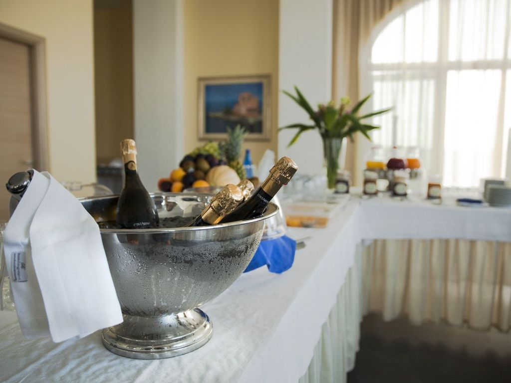 Club Azzurro Hotel & Resort